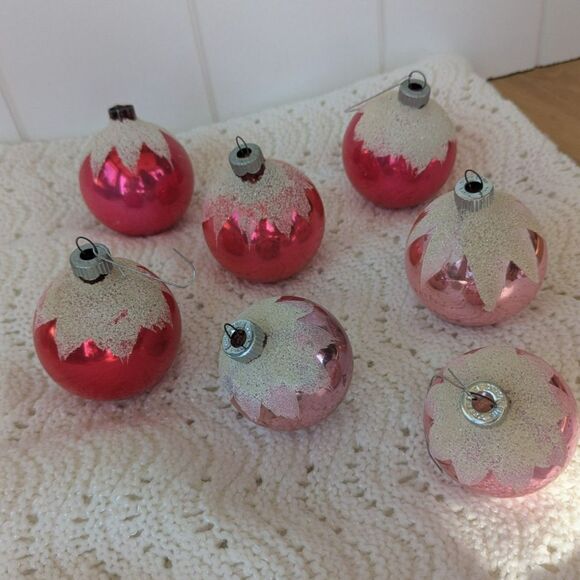 Vintage Shiny Bright Pink Snow Cap Ornaments - Lot of 7 - Mercury Glass - Picture 1 of 5